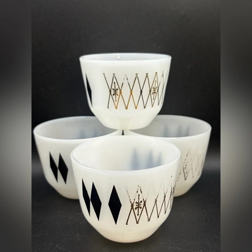 4 Federal Glass Vintage MCM Milk Glass Atomic Harlequin Dessert Custard Cups - Picture 1 of 11